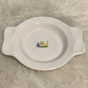 Cute lion and child scalloped edge plate. Measurements in‎ photo.